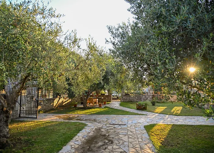 民宿 Airport Comfort Nest